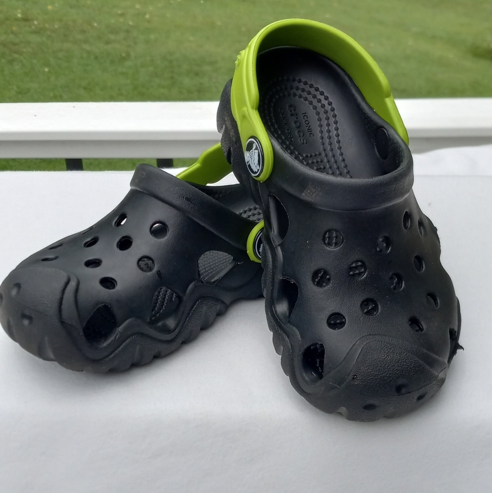 Toddler crocs size 9 black lime green